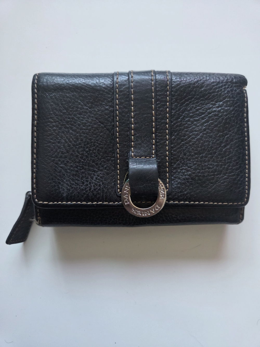 DANIER Black Leather Women's Wallet with Silver Accent
